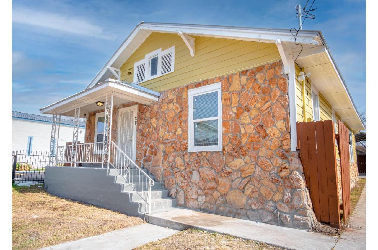 Wonderful 3 Bedroom 2 Ba Near Downtown San Antonio Bagian luar foto